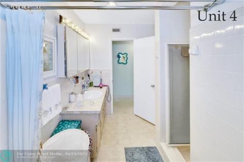 3220 Canal Drive Pompano Beach FL 33062