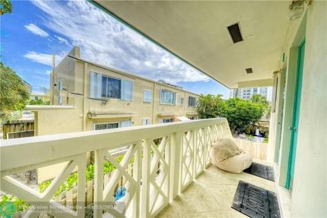 3220 Canal Drive Pompano Beach FL 33062