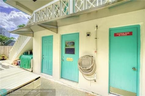 3220 Canal Drive Pompano Beach FL 33062