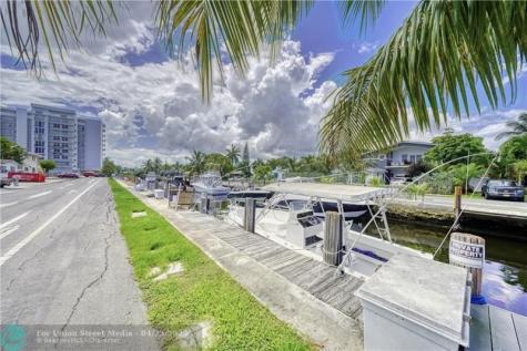 3220 Canal Drive Pompano Beach FL 33062