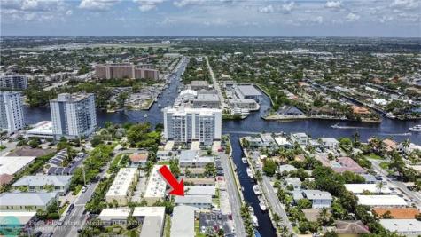 3220 Canal Drive Pompano Beach FL 33062