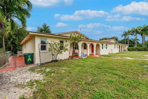 4065 SW 51st Street Dania Beach FL 33314