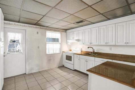 632 SW 8th Street Hallandale Beach FL 33009