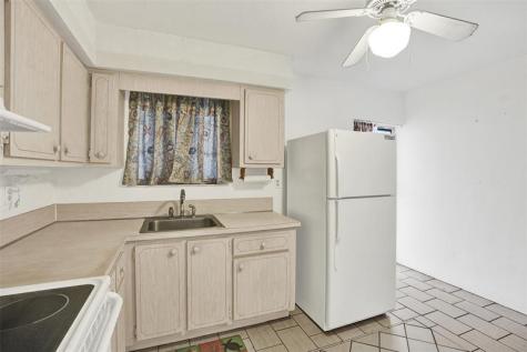 632 SW 8th Street Hallandale Beach FL 33009