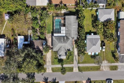 632 SW 8th Street Hallandale Beach FL 33009