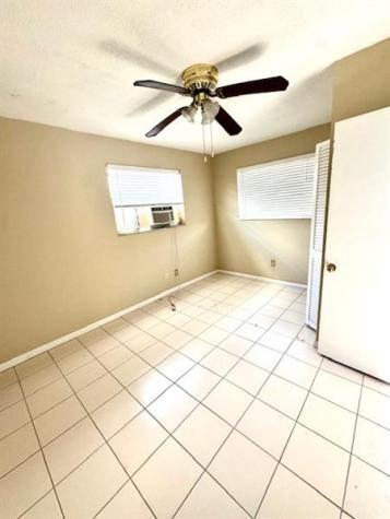 271 SW 11th Avenue Hallandale Beach FL 33009