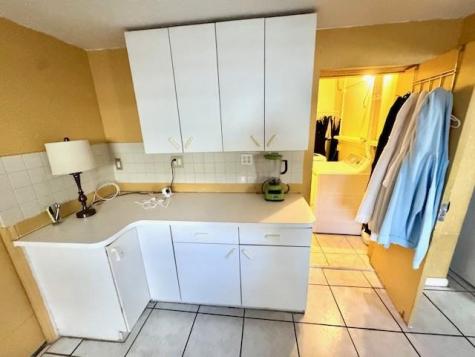 271 SW 11th Avenue Hallandale Beach FL 33009
