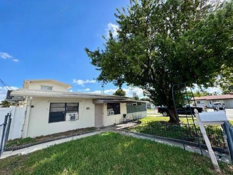 271 SW 11th Avenue Hallandale Beach FL 33009