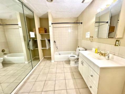 271 SW 11th Avenue Hallandale Beach FL 33009