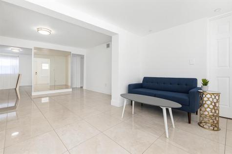 2447 Roosevelt Street Hollywood FL 33020