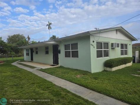 8290 NW 5 Avenue Miami FL 33150