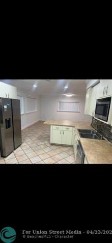 14500 NE 2 Miami FL 33161