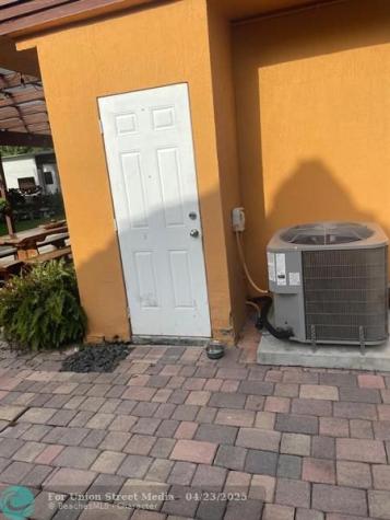 14500 NE 2 Miami FL 33161
