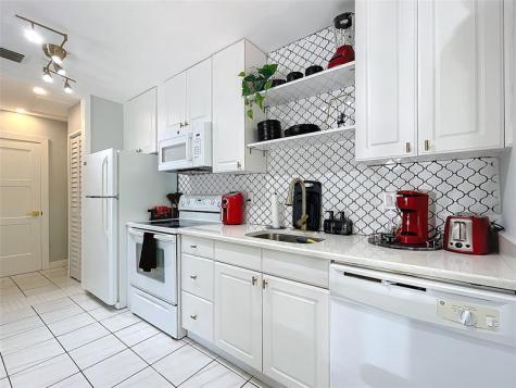 1478 NE 34th Court Units A-b Oakland Park FL 33334