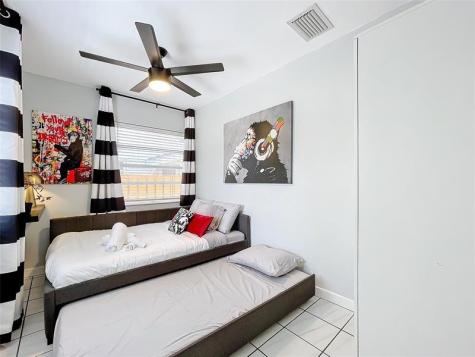 1478 NE 34th Court Units A-b Oakland Park FL 33334