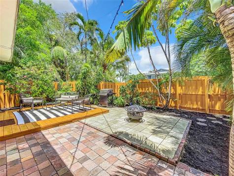 1478 NE 34th Court Units A-b Oakland Park FL 33334