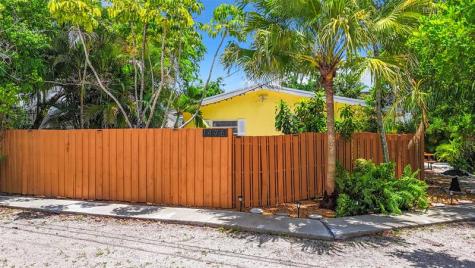 1478 NE 34th Court Units A-b Oakland Park FL 33334