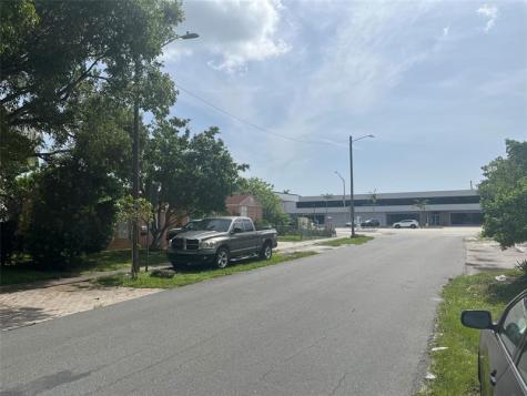 22 SW 11th Street Dania Beach FL 33004