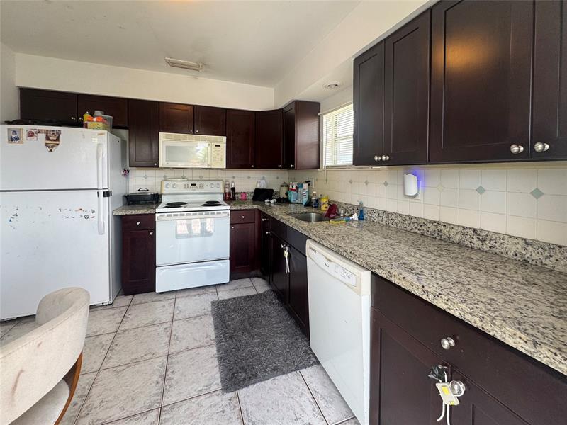 151 SW 15th Street Pompano Beach FL 33060