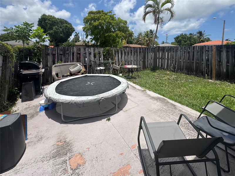 151 SW 15th Street Pompano Beach FL 33060