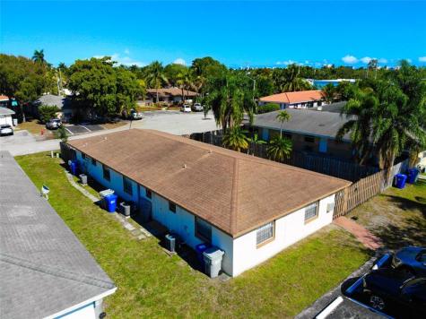 151 SW 15th Street Pompano Beach FL 33060