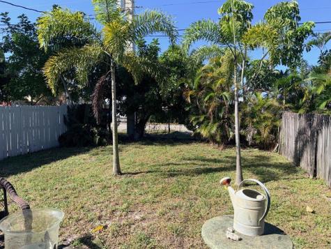 4385 NE 13th Avenue Oakland Park FL 33334