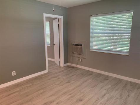4385 NE 13th Avenue Oakland Park FL 33334