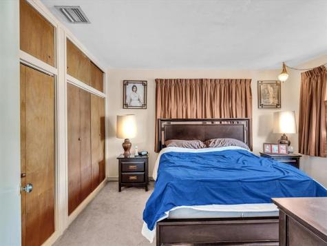 141-145 NE 30th Court Wilton Manors FL 33334