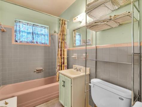 141-145 NE 30th Court Wilton Manors FL 33334