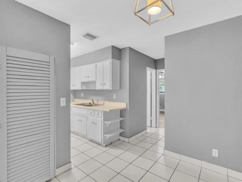 141-145 NE 30th Court Wilton Manors FL 33334