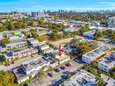 2460 Taylor Street Hollywood FL 33020