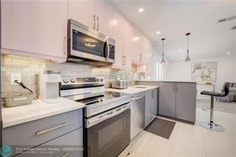 50 NE 30th Court Wilton Manors FL 33334