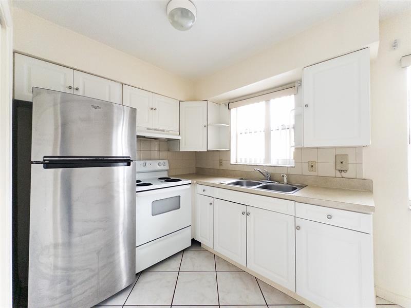 5870 NW 16th Place Sunrise FL 33313