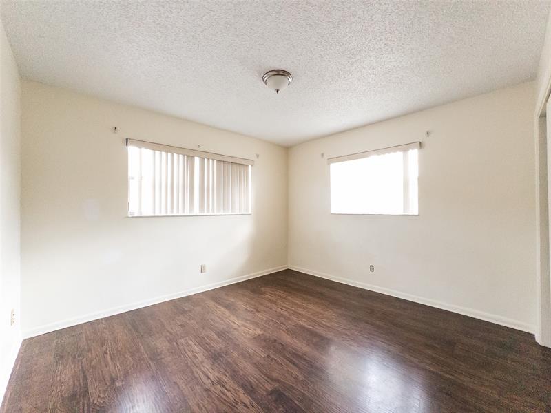 5870 NW 16th Place Sunrise FL 33313