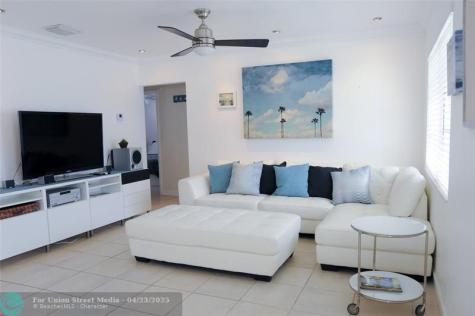 29 NE 3rd Street Dania Beach FL 33004