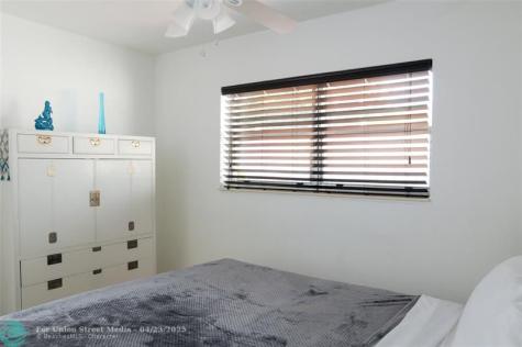 29 NE 3rd Street Dania Beach FL 33004