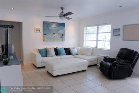 29 NE 3rd Street Dania Beach FL 33004