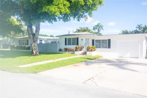 1625 Cleveland Street Hollywood FL 33020