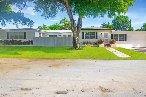 1625 Cleveland Street Hollywood FL 33020