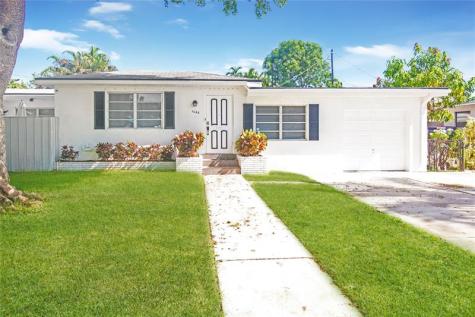 1625 Cleveland Street Hollywood FL 33020