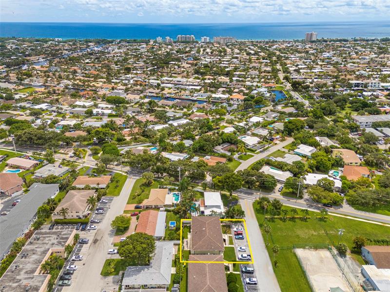 2131 NE 40th Court Lighthouse Point FL 33064