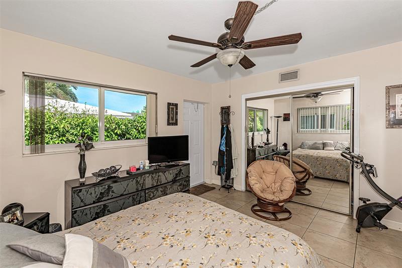 2131 NE 40th Court Lighthouse Point FL 33064