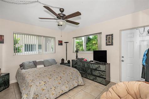 2131 NE 40th Court Lighthouse Point FL 33064