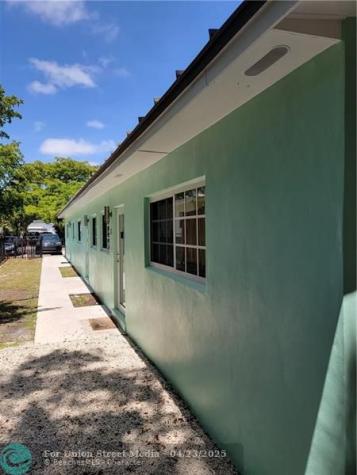 1010 NW 3rd Avenue Hallandale Beach FL 33009