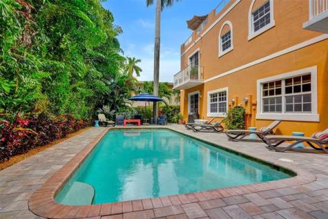 624 NE 29th Drive Fort Lauderdale FL 33334