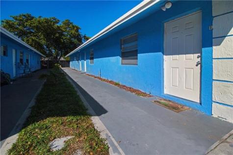 1305 NW 2nd Avenue Pompano Beach FL 33060