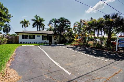 3860 NE 23rd Avenue Lighthouse Point FL 33064