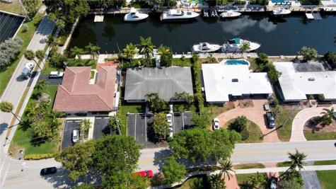 3860 NE 23rd Avenue Lighthouse Point FL 33064