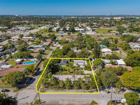302 SW 15th Street Dania Beach FL 33004