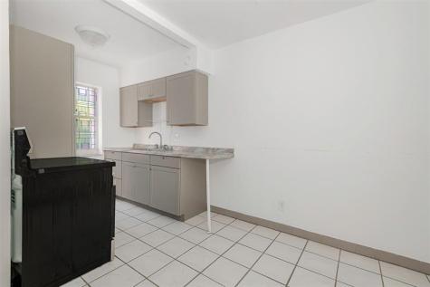 302 SW 15th Street Dania Beach FL 33004